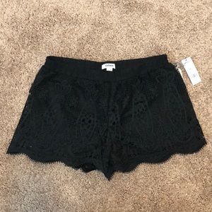Garage Lace shorts